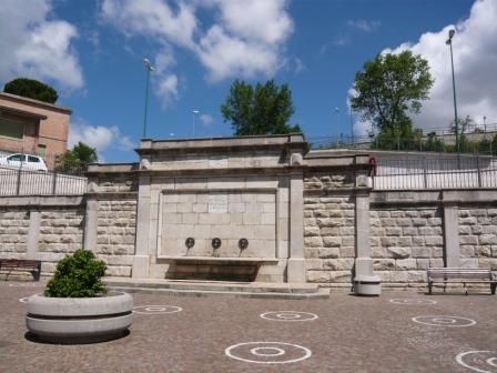 fontana piazza marconi